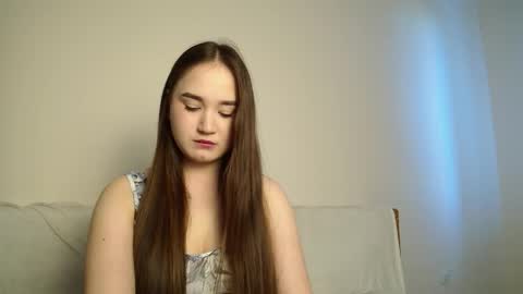 Snapshot of pixie____ chatting on 05.09.26 Lily online show from 05.09.26