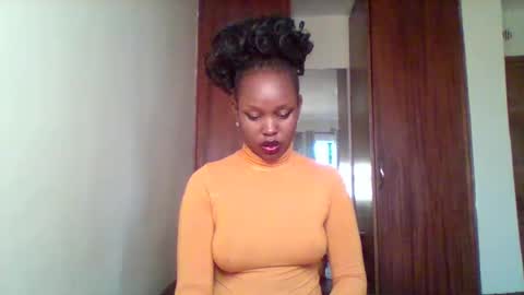 Snapshot of pixie_roman chatting on 04.23.26 Majesty online show from 04.23.26