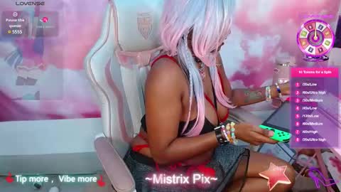 Snapshot of pixiebob25 chatting on 02.10.25 Thekawaiidomme online show from 02.10.25