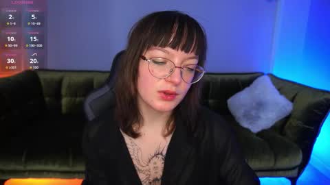 pixiepeachh online show from 10.14.25