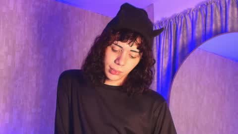 cris online show from 04.17.26