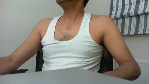 Snapshot of platino3026 chatting on 04.26.26 platino3026 online show from 04.26.26