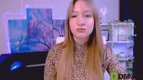 Sophie online show from 02.20.25