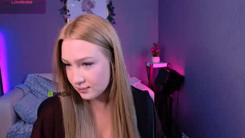 Sophie online show from 10.17.25