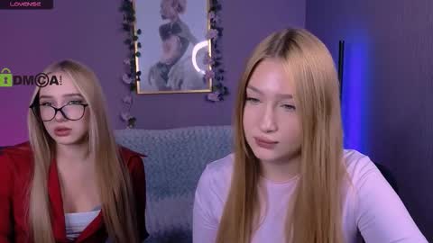 Sophie online show from 12.21.25