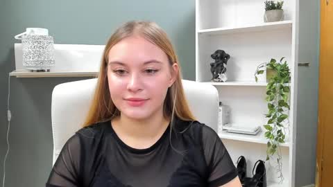 Valeria online show from 12.29.24