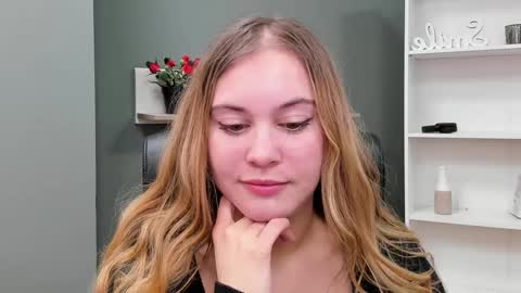 Valeria online show from 03.09.25