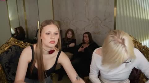 Lana online show from 11.25.25