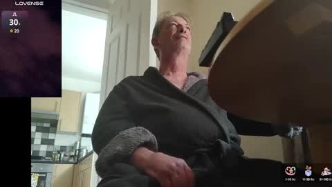 Play Me online show from 03.10.25