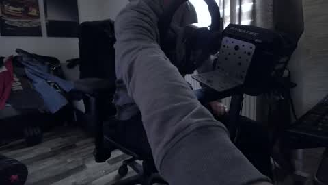 Hello ask me  . Im glad  to see you here in my room. Welcome PVT is open online show from 02.01.26