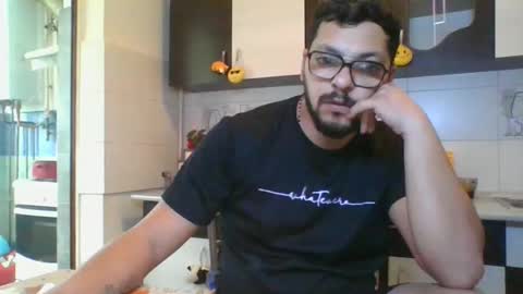 Snapshot of pleas3s_sweet chatting on 02.02.25 pleas3s_sweet online show from 02.02.25