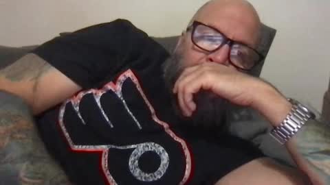 Snapshot of pleasesitonmycock chatting on 01.03.25 PleaseSitOnMyCock online show from 01.03.25