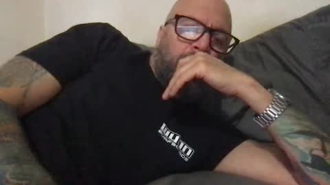 Snapshot of pleasesitonmycock chatting on 01.23.25 PleaseSitOnMyCock online show from 01.23.25