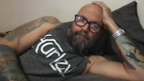 Snapshot of pleasesitonmycock chatting on 01.29.25 PleaseSitOnMyCock online show from 01.29.25