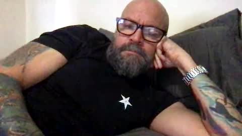 Snapshot of pleasesitonmycock chatting on 01.30.25 PleaseSitOnMyCock online show from 01.30.25