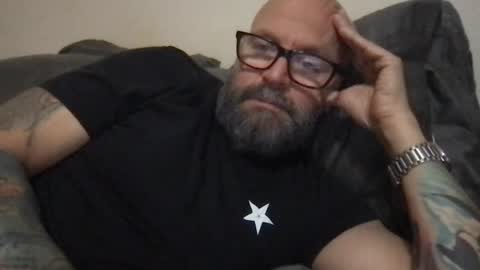 Snapshot of pleasesitonmycock chatting on 01.31.25 PleaseSitOnMyCock online show from 01.31.25