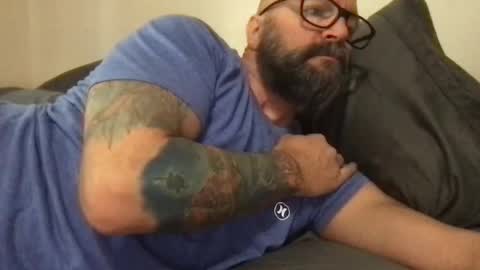 Snapshot of pleasesitonmycock chatting on 02.18.25 PleaseSitOnMyCock online show from 02.18.25