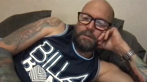 Snapshot of pleasesitonmycock chatting on 03.04.25 PleaseSitOnMyCock online show from 03.04.25