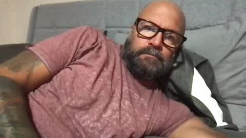 Snapshot of pleasesitonmycock chatting on 09.10.25 PleaseSitOnMyCock online show from 09.10.25