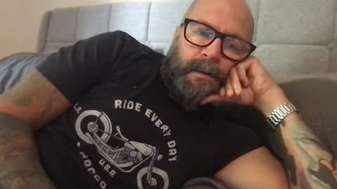 Snapshot of pleasesitonmycock chatting on 10.16.25 PleaseSitOnMyCock online show from 10.16.25