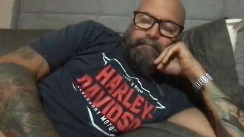 Snapshot of pleasesitonmycock chatting on 10.28.25 PleaseSitOnMyCock online show from 10.28.25