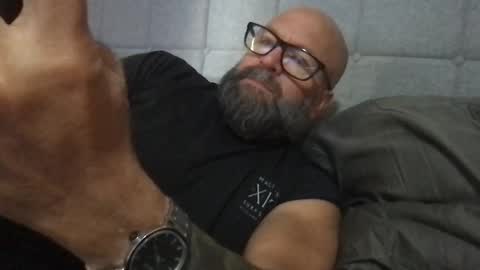 Snapshot of pleasesitonmycock chatting on 11.02.25 PleaseSitOnMyCock online show from 11.02.25