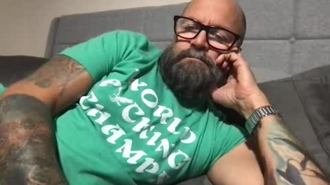 Snapshot of pleasesitonmycock chatting on 11.12.25 PleaseSitOnMyCock online show from 11.12.25