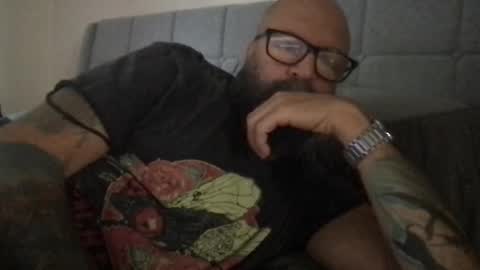 Snapshot of pleasesitonmycock chatting on 11.26.25 PleaseSitOnMyCock online show from 11.26.25