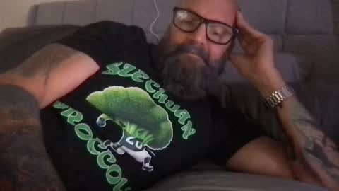 Snapshot of pleasesitonmycock chatting on 12.21.25 PleaseSitOnMyCock online show from 12.21.25