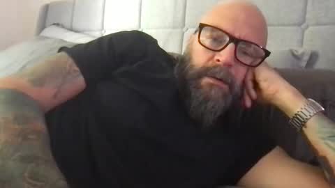 Snapshot of pleasesitonmycock chatting on 01.17.26 PleaseSitOnMyCock online show from 01.17.26