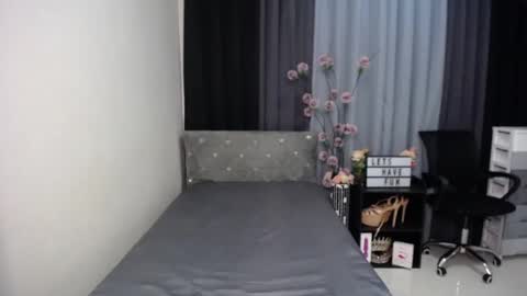 LAUREEN online show from 10.15.25