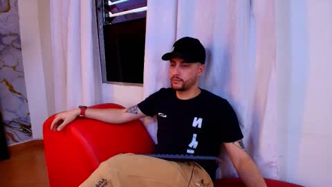 JUAN AND JULI online show from 10.15.25