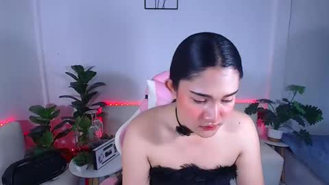 Ploysai online show from 10.05.25