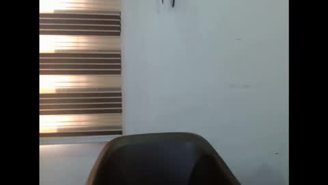 plumnjuicyx online show from 12.19.25