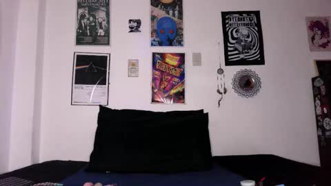    online show from 10.02.25