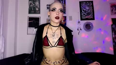    online show from 10.09.25