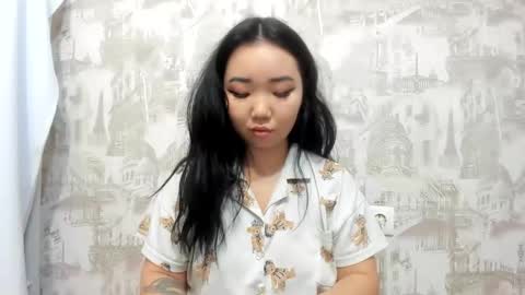 Snapshot of pocahontas654 chatting on 01.20.25 Erica online show from 01.20.25