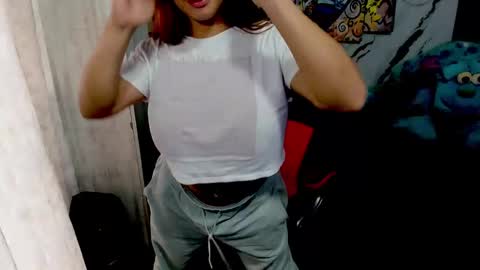 lesly pagina azul pocahontas982 online show from 10.02.25