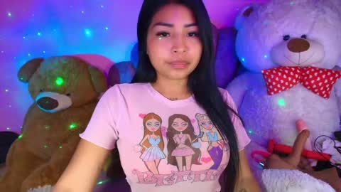 Snapshot of pocahontas_cute chatting on 05.12.26 Nicole online show from 05.12.26