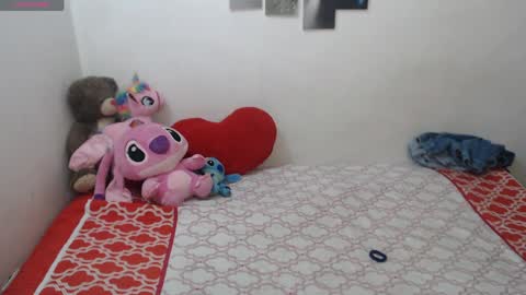 Snapshot of pocahontas_princess__ chatting on 04.22.26 Pocahontas online show from 04.22.26