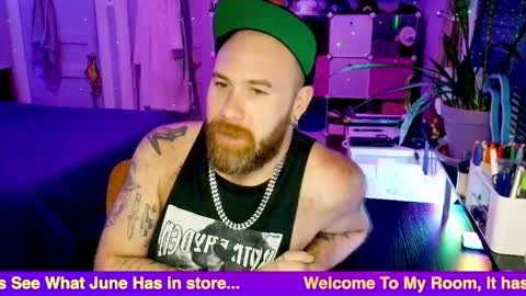Snapshot of pocketcub32 chatting on 05.16.26 PocketCub32 online show from 05.16.26