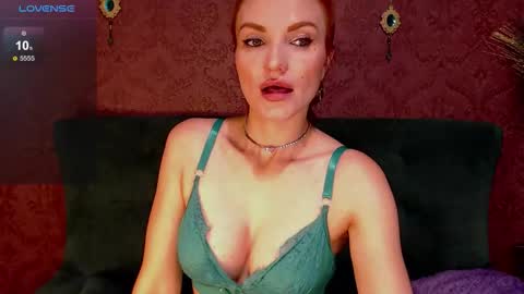 Poison Eva  online show from 09.14.25