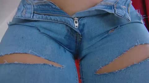 poison_milf_ online show from 10.01.25