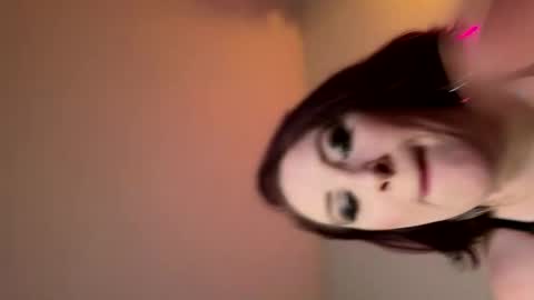 Snapshot of poisonedpeach chatting on 05.11.26 Jenna online show from 05.11.26