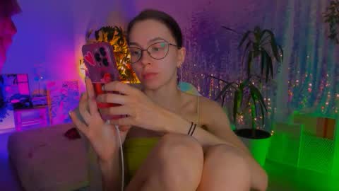 Snapshot of poli__ chatting on 02.10.26 Martha online show from 02.10.26