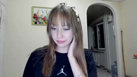 Snapshot of polihoney chatting on 05.17.26 Polina online show from 05.17.26