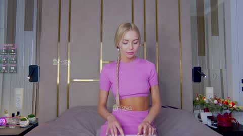 Polina online show from 12.23.24