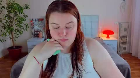 Snapshot of polinasallivan chatting on 06.18.26 Polina online show from 06.18.26