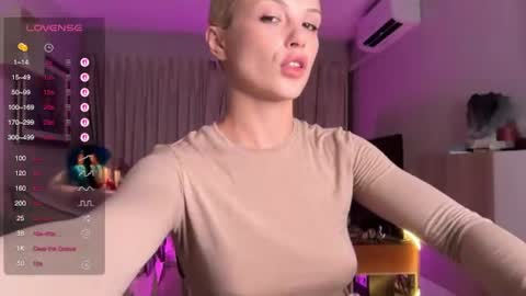 Snapshot of polino4ka69 chatting on 06.20.26 polino4ka69 online show from 06.20.26