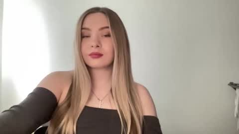 polishangel222 online show from 03.31.26